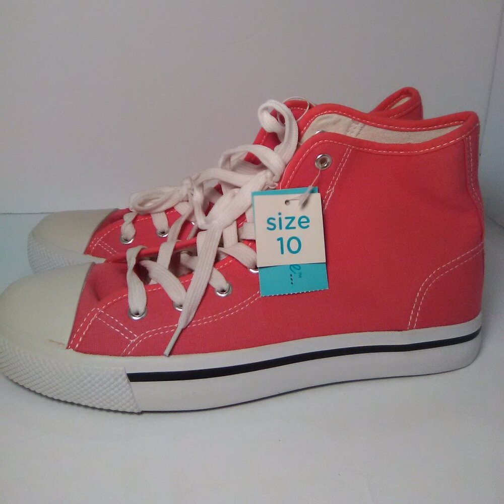 Just Be Women's High Top Sneakers Color Pink/White Size 10 NWT
